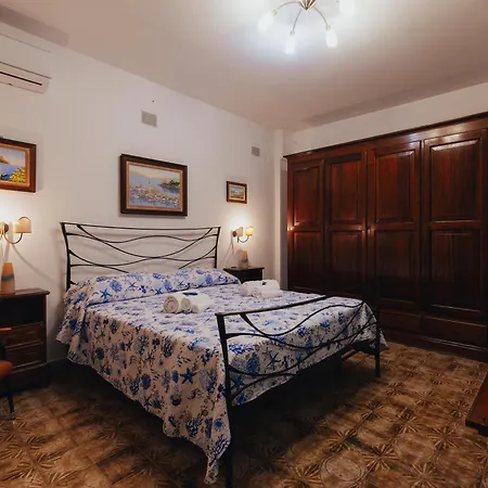 Monia House בית נופש סנטה פלביה