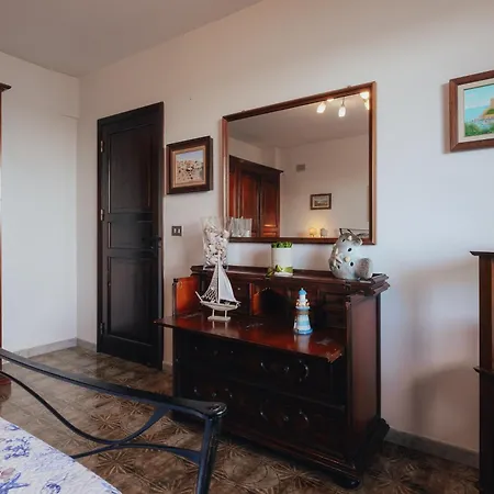 Monia House בית נופש