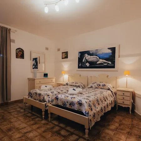Monia House בית נופש